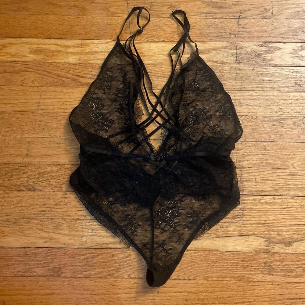 victoria's secret black lace gothic criss cross back bodysuit size medium
